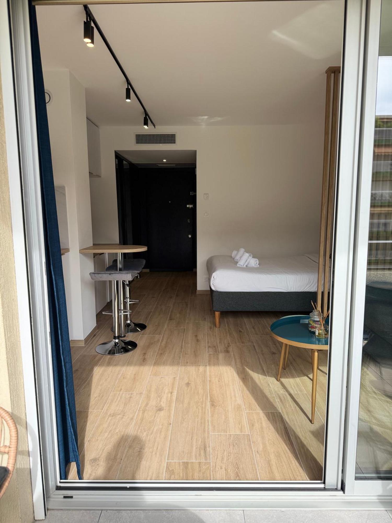 Cosy Appartement, Centre-Ville Cannes, Terrasse, Clim Ngoại thất bức ảnh