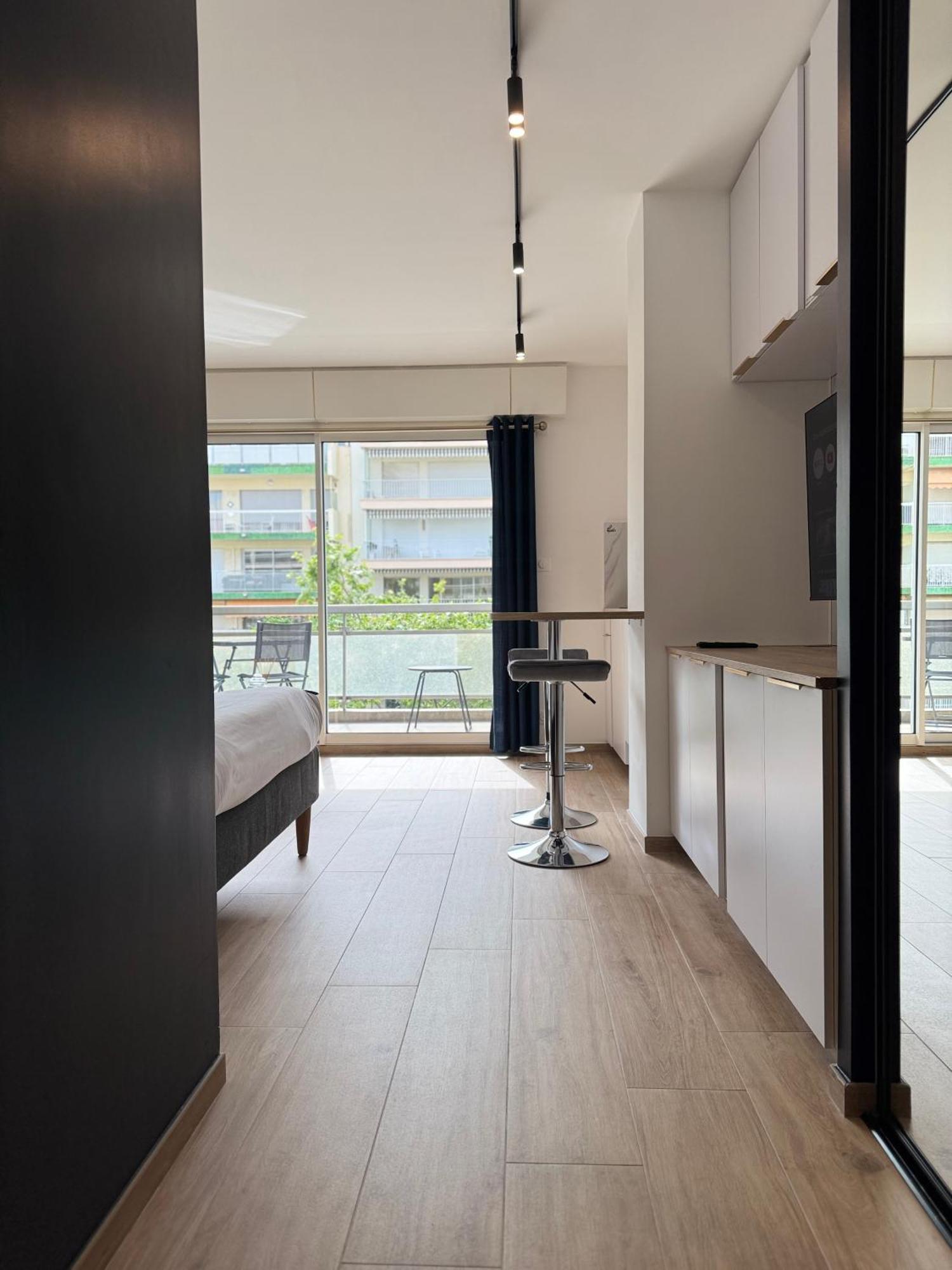 Cosy Appartement, Centre-Ville Cannes, Terrasse, Clim Ngoại thất bức ảnh